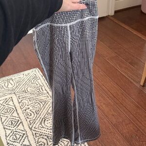 Athleta Kids Black and White Chit chat wide bottom leggings